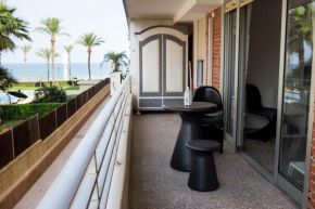 Отель Voramar Apartment  Кампельо